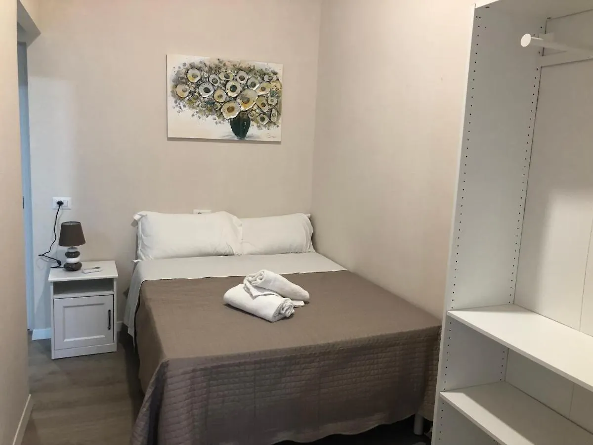 Hello Home Guesthouse Roma 2*,  İtalya